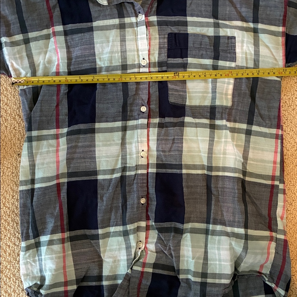 Old Navy Women's Plaid Button-Down Shirt - Black and Gray
